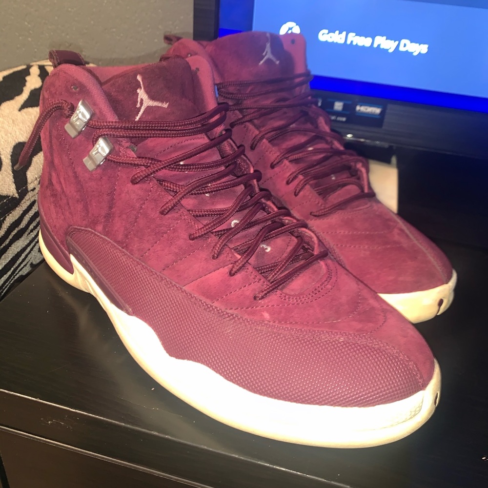 Jordan 12 Bordeaux